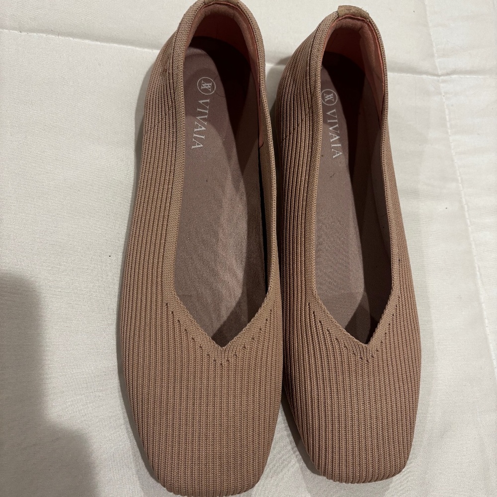 Vivaia ballet flats